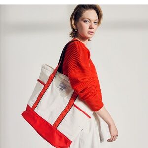 Caila Anniversary tote NWT